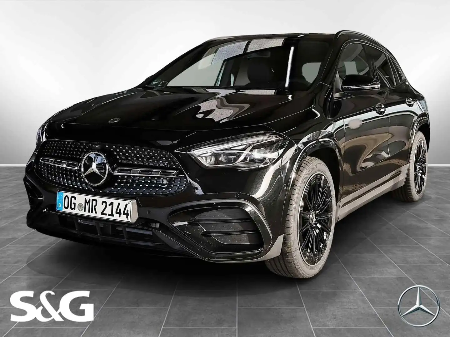 Mercedes-Benz GLA 220 4M AMG RüKam+LED+Pano+AHK+Night+Distroni Schwarz - 1