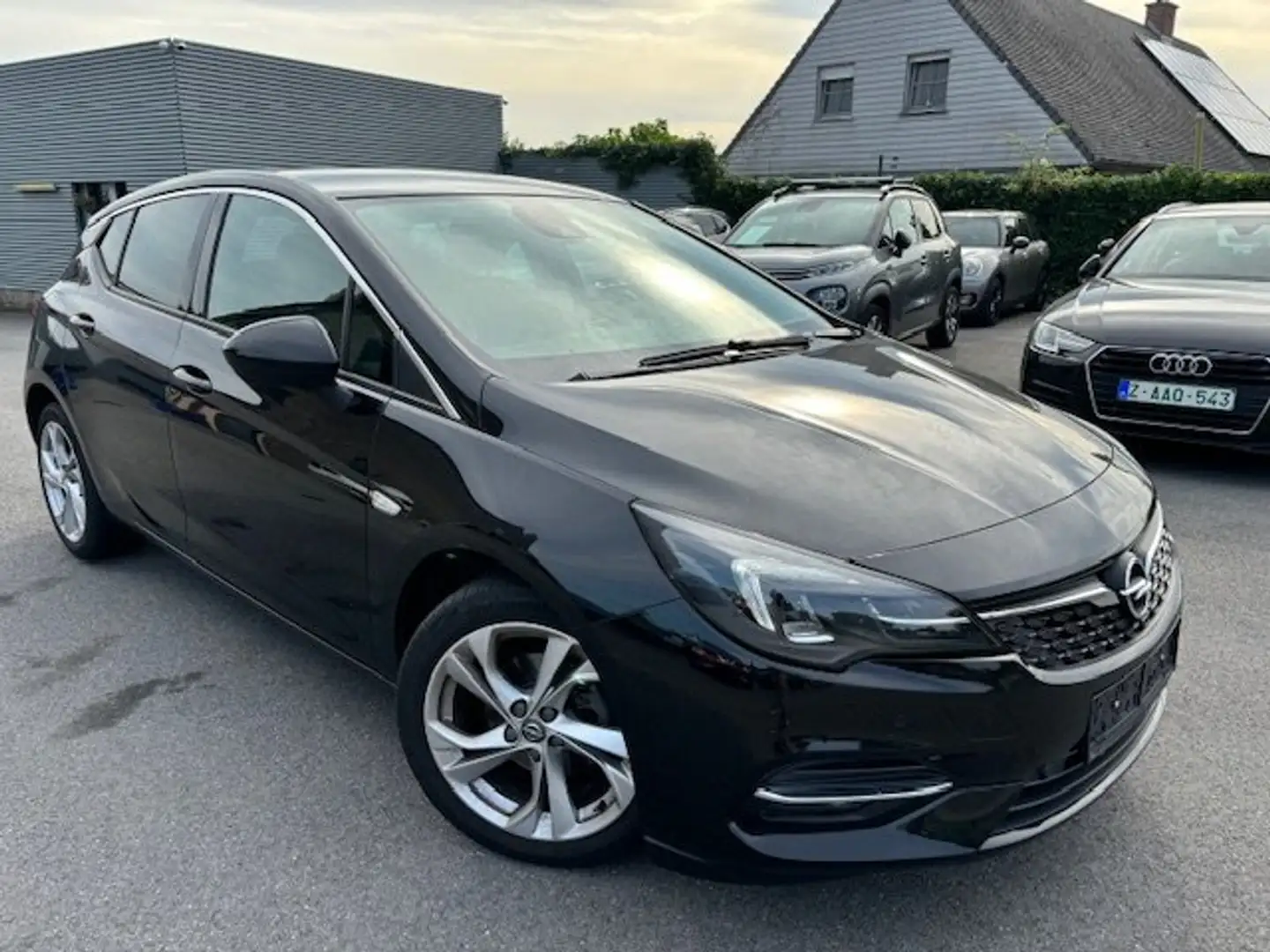 Opel Astra 1.5 Turbo D Zwart - 2