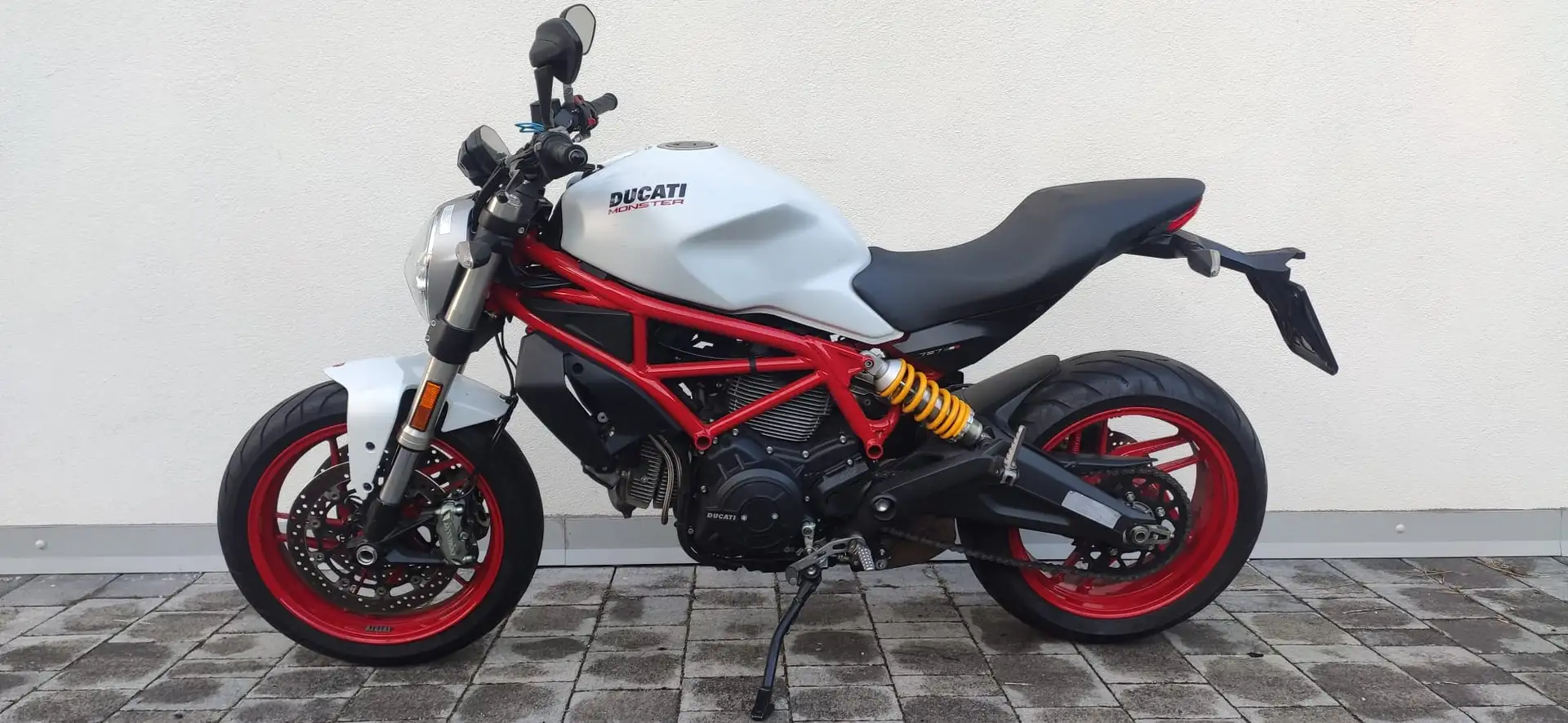 Ducati Monster 797 White Silk Blanco - 1