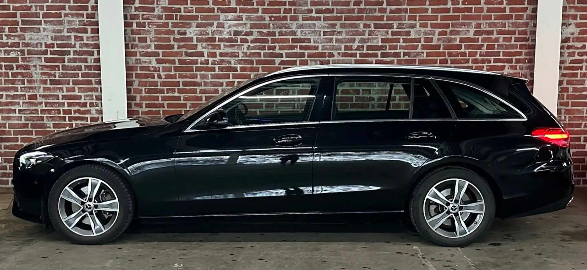 Mercedes-Benz C 220 d T 9G Avantgarde LED/MBUX/Spur/AHK/R.Kam Schwarz - 2