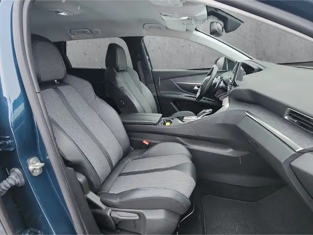 Peugeot 5008 view 13