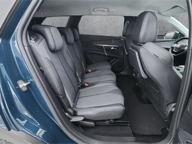 Peugeot 5008 view 14