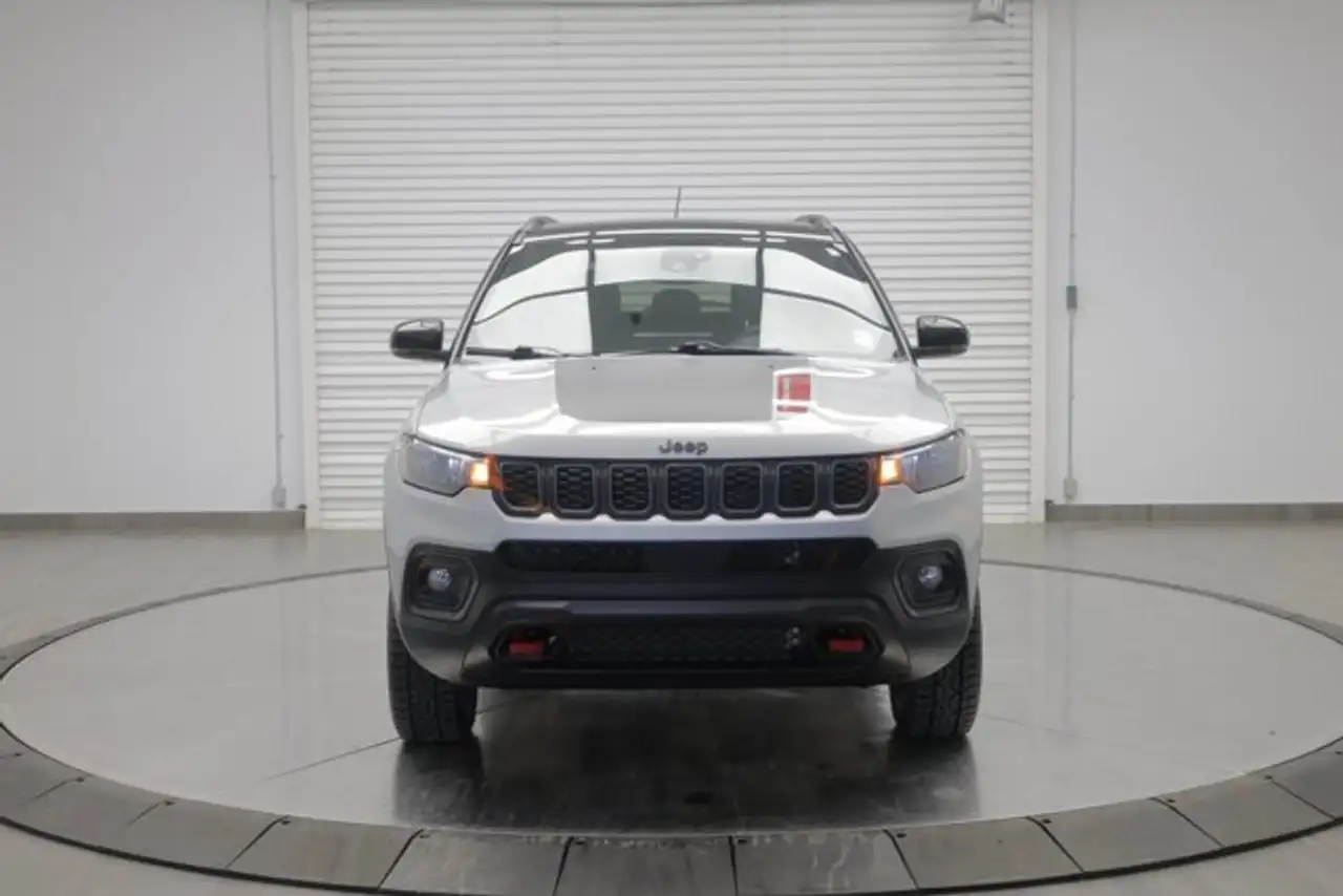 Jeep Compass снимка Jeep Compass