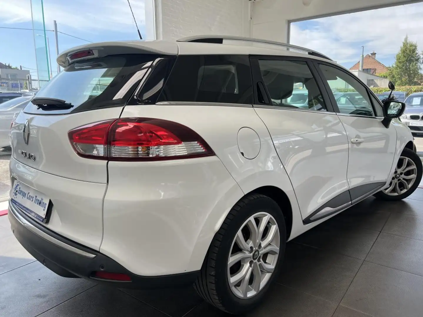 Renault 1.5DCI 90CH INTENS CUIR 104.532KMS GAR 12M Blanc - 2