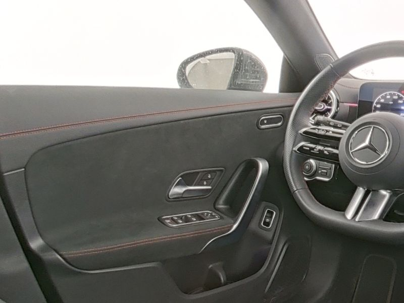 Mercedes-Benz CLA 180 Shooting Brake AMG|AMBIENTE|MBUX|SHZ|KAM — photo 6
