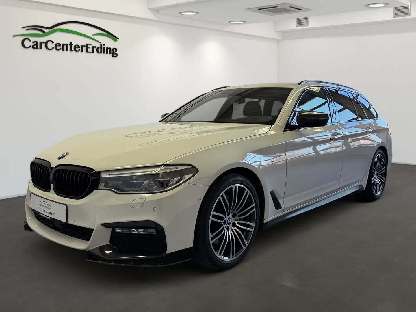 BMW 530 dTxDrive*M Sport*a.LED*ACC*NavProf*Kamera*HUD Weiß - 1