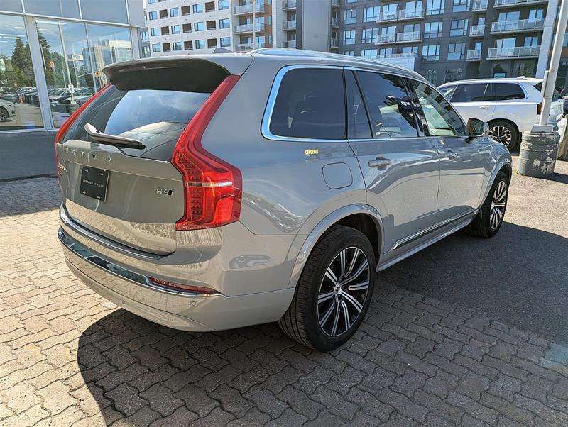 2024 Volvo XC90 B6 Core | 7 Pass | Climate | Low KM | Clean alt 3