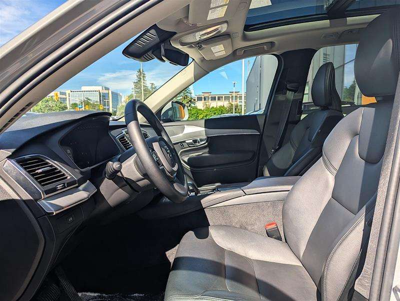 2024 Volvo XC90 B6 Core | 7 Pass | Climate | Low KM | Clean thumb 7