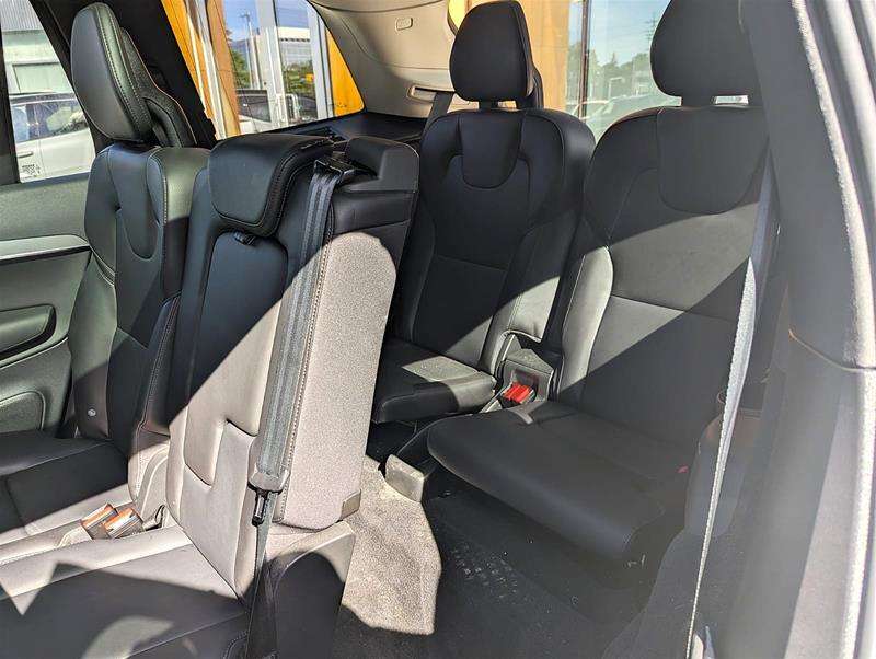 2024 Volvo XC90 B6 Core | 7 Pass | Climate | Low KM | Clean thumb 14