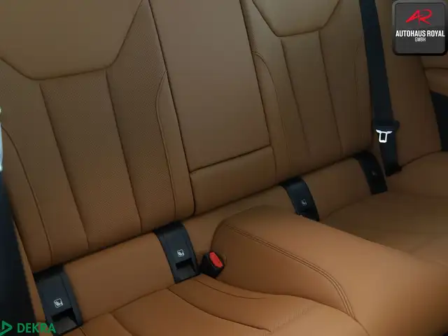 BMW 4 Series view 13
