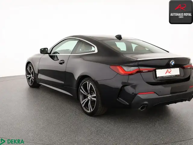 BMW 4 Series view 3