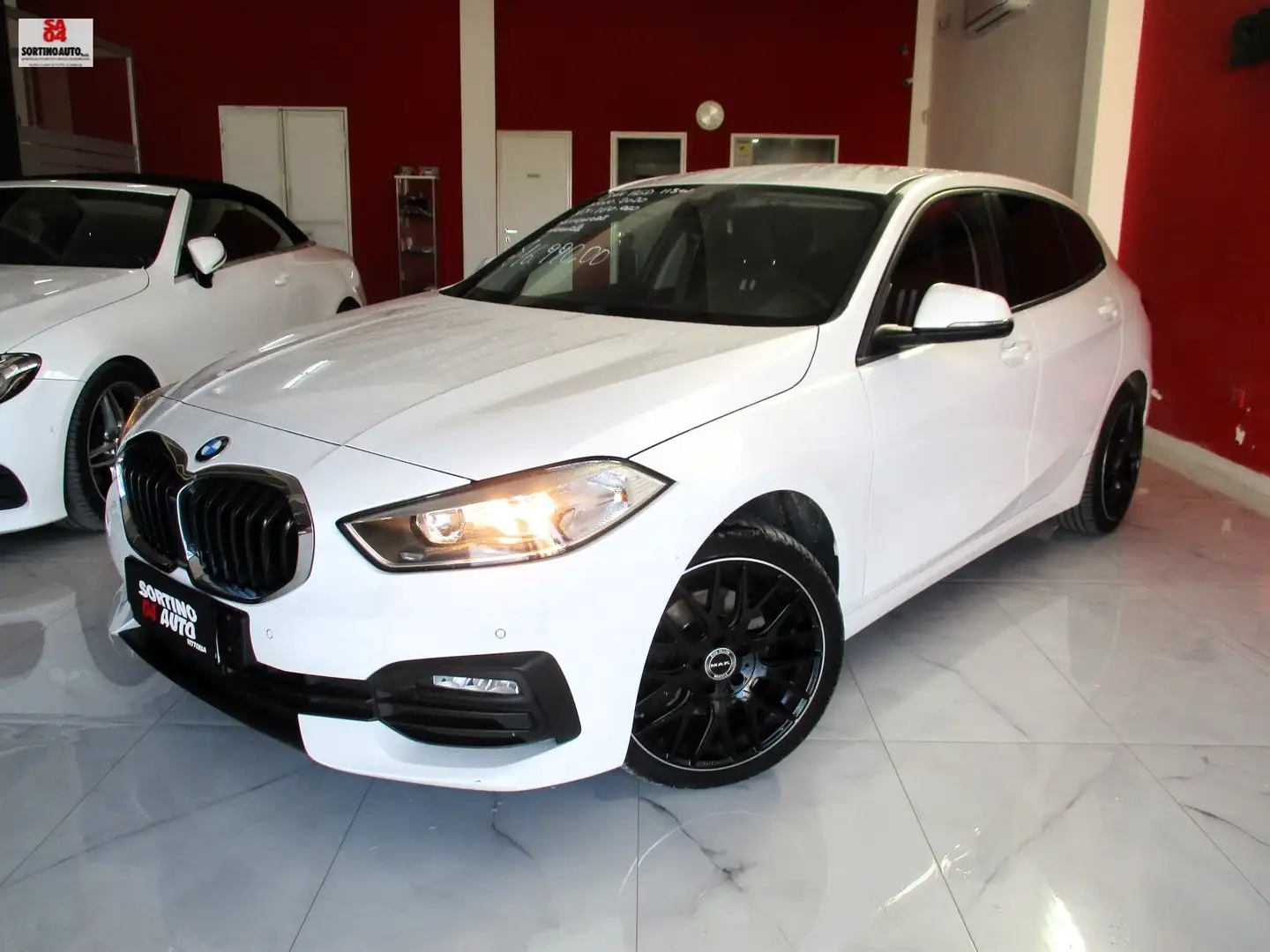 BMW 116 d 5P. COLORVISION EDITION 116cv 7/2020 FULL Bianco - 1