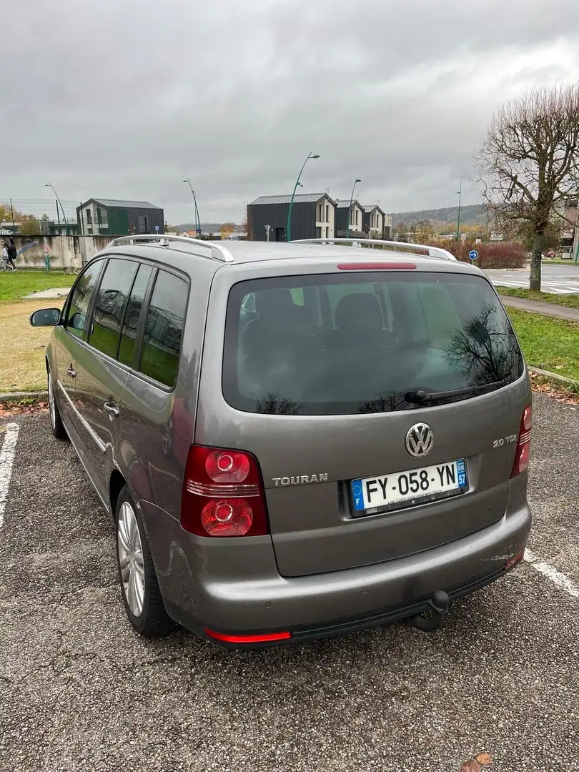 Volkswagen Touran 2.0TDI Highline 170 - 1