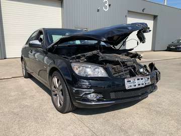 C 220 CDI Avantgarde/Automatic/Motor+Gearbox+Airbags+Chassis OK!!!/Comand navi/Xenon/Airco/Cruise controle/Parksensoren