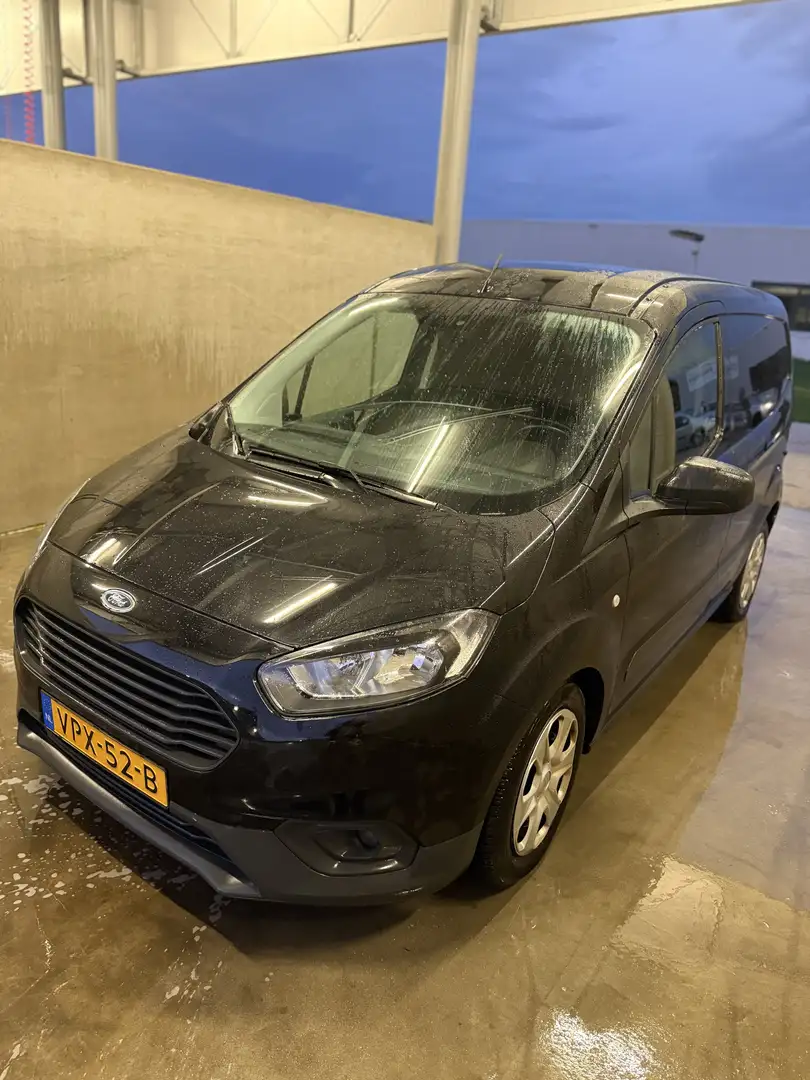 Ford Transit Courier 2022 1.5 TDCI Duratorq 75pk Zwart - 1