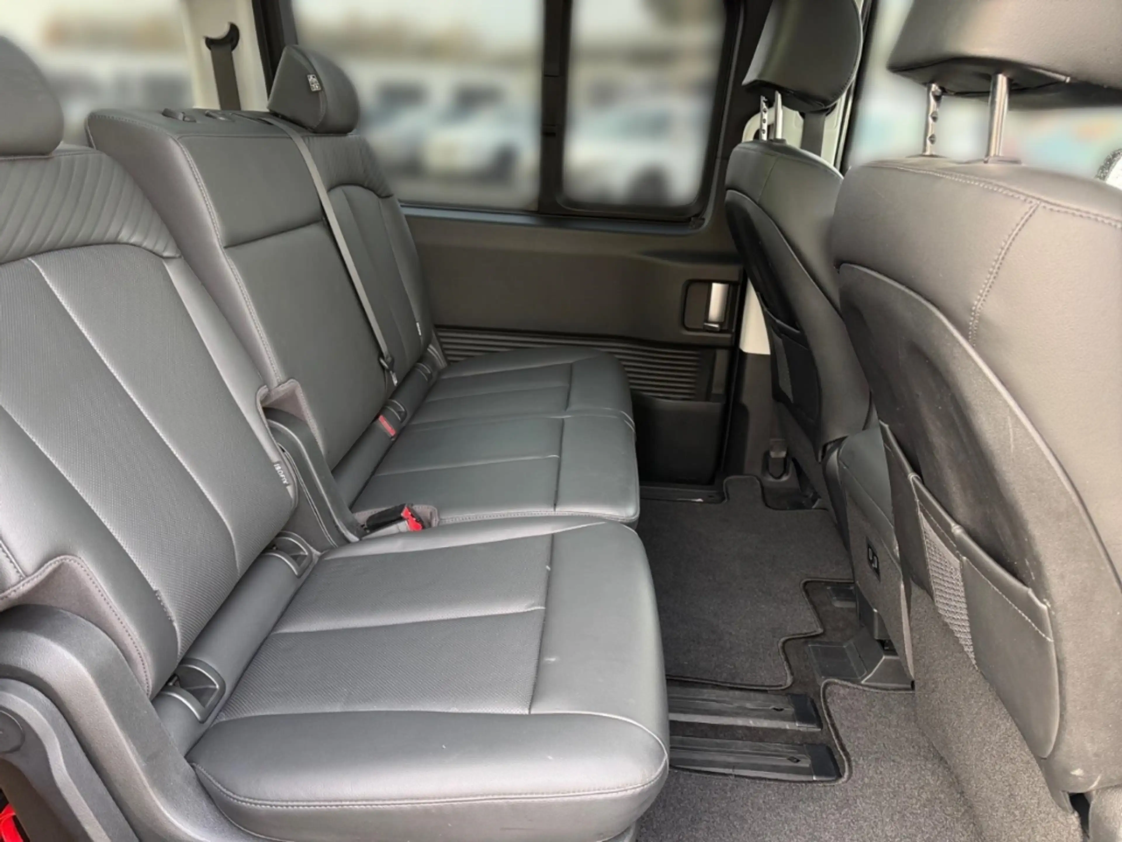 Hyundai STARIA Prime 2.2 CRdi 4WD 9-Sitzer LED+NAVI+SHZ — photo 13