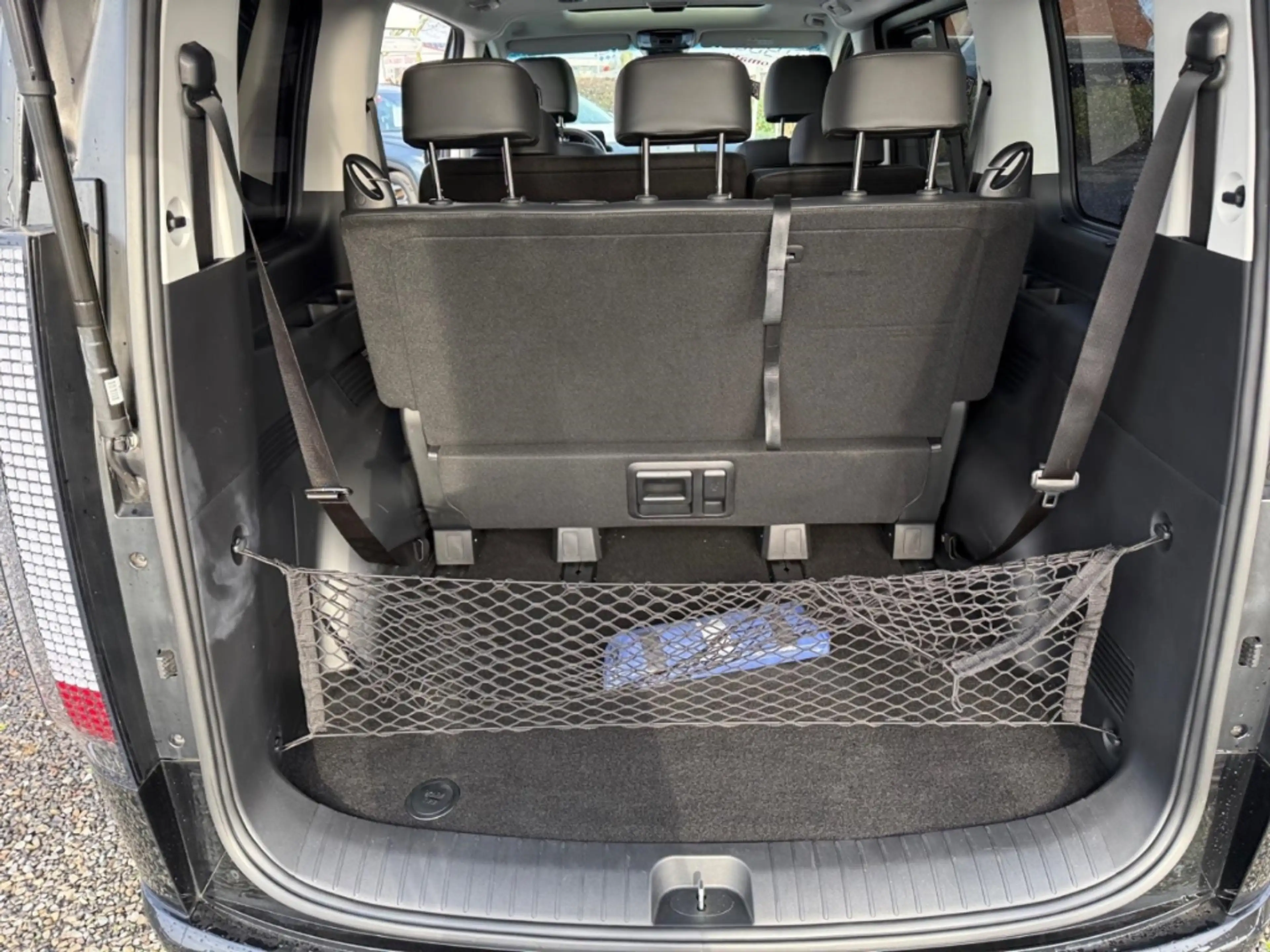 Hyundai STARIA Prime 2.2 CRdi 4WD 9-Sitzer LED+NAVI+SHZ — photo 12