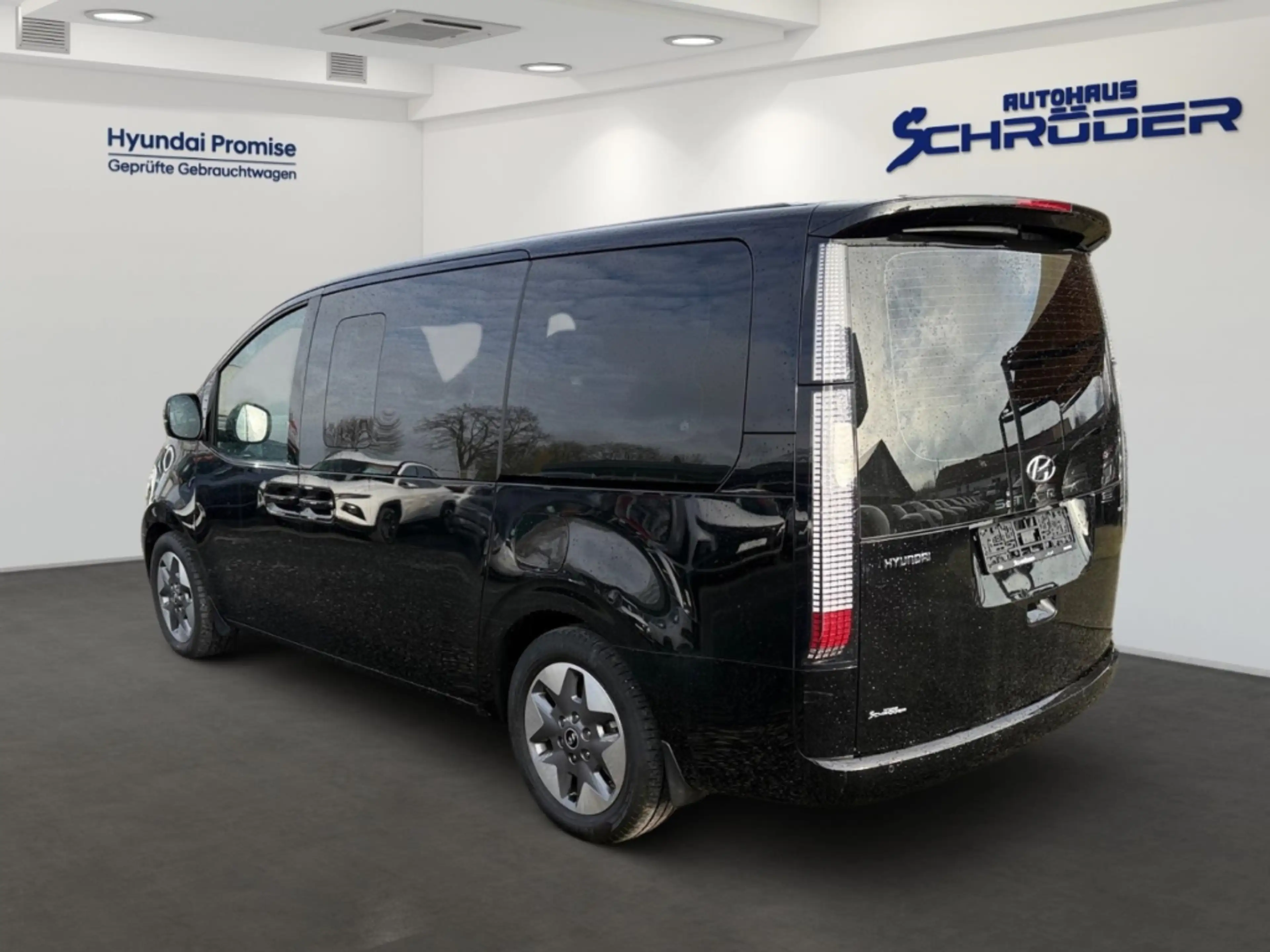 Hyundai STARIA Prime 2.2 CRdi 4WD 9-Sitzer LED+NAVI+SHZ — photo 4