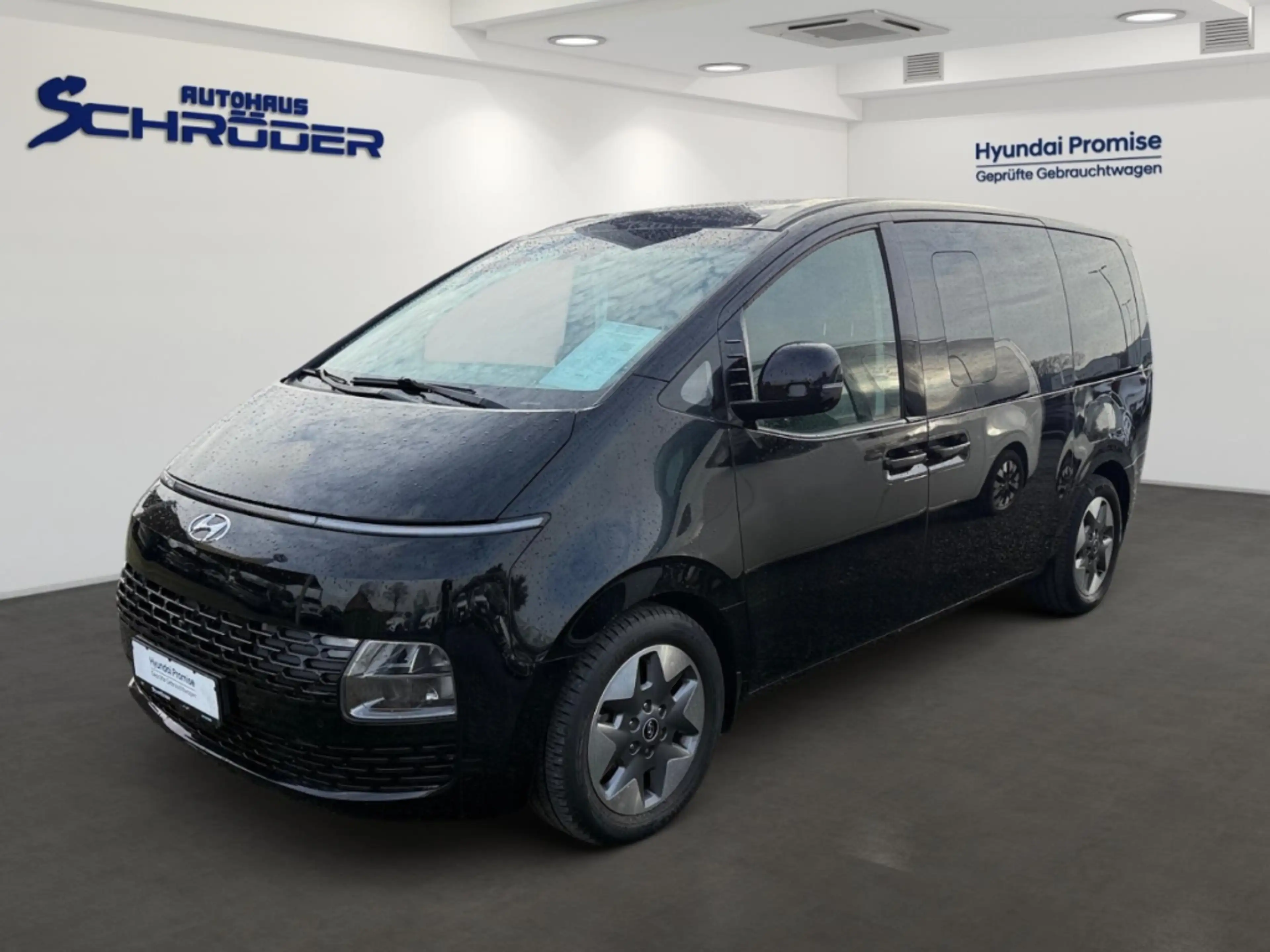 Hyundai STARIA Prime 2.2 CRdi 4WD 9-Sitzer LED+NAVI+SHZ