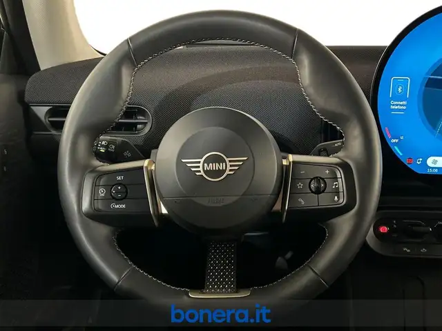 Mini Cooper Cooper view 16
