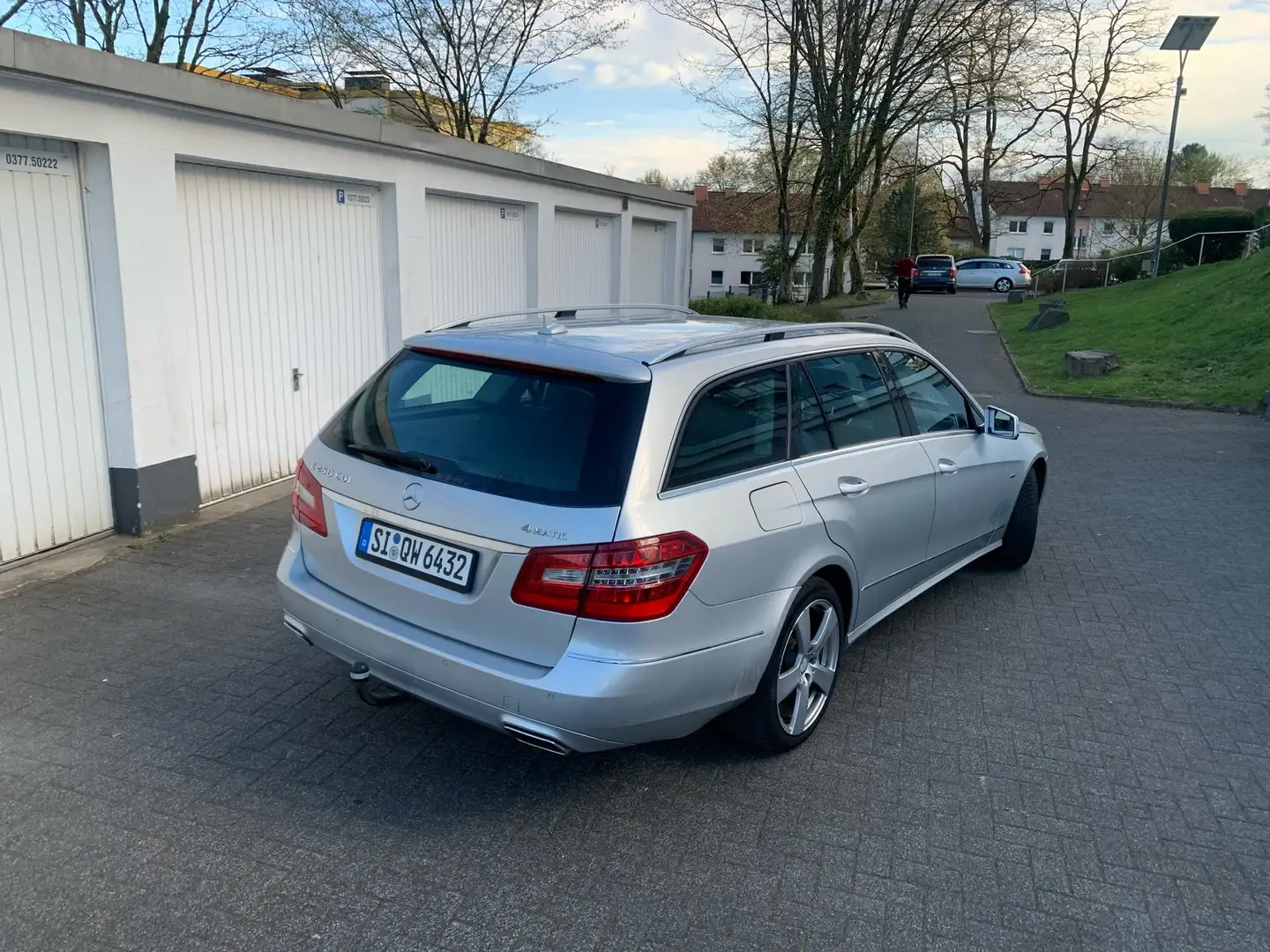Mercedes-Benz E 250 CDI DPF 4Matic BlueEFFICIENCY 7G-TRONIC Elegance Gri - 2