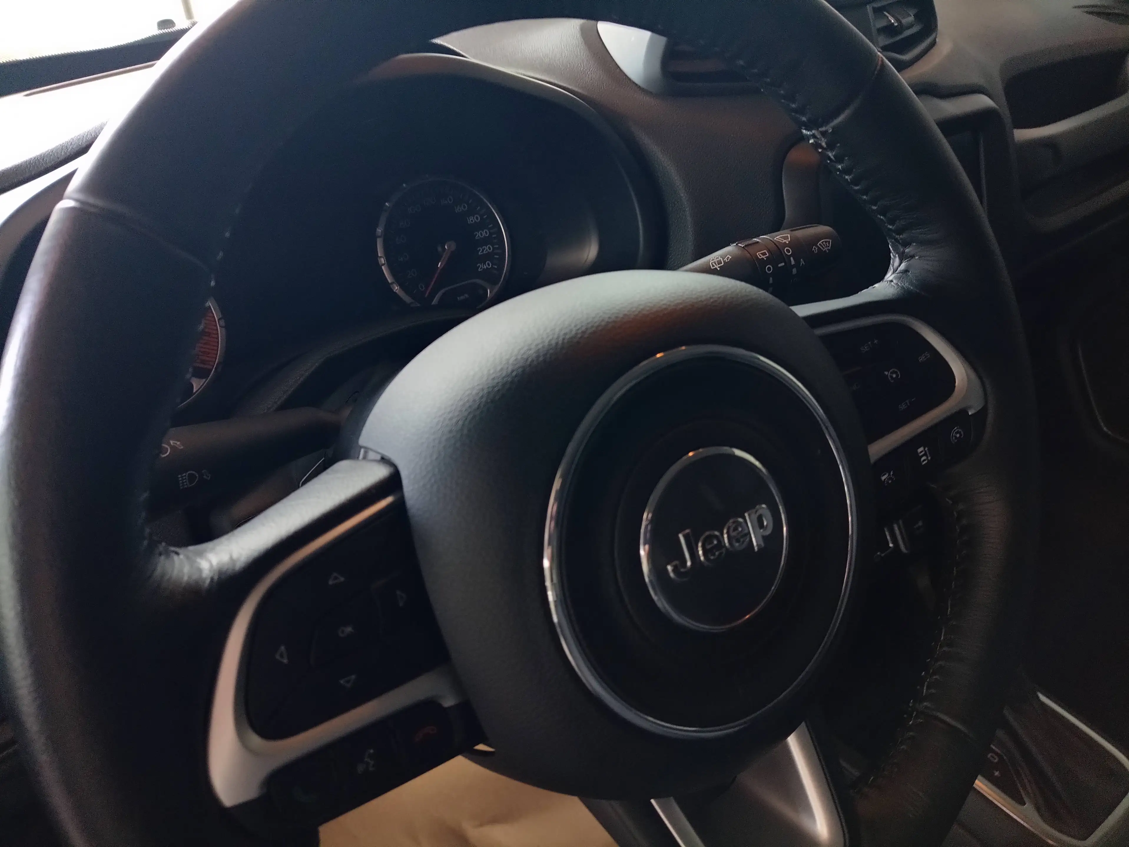 Jeep Renegade Renegade 1.5 GSE Mild Hybrid Automatik S-Edition — photo 5