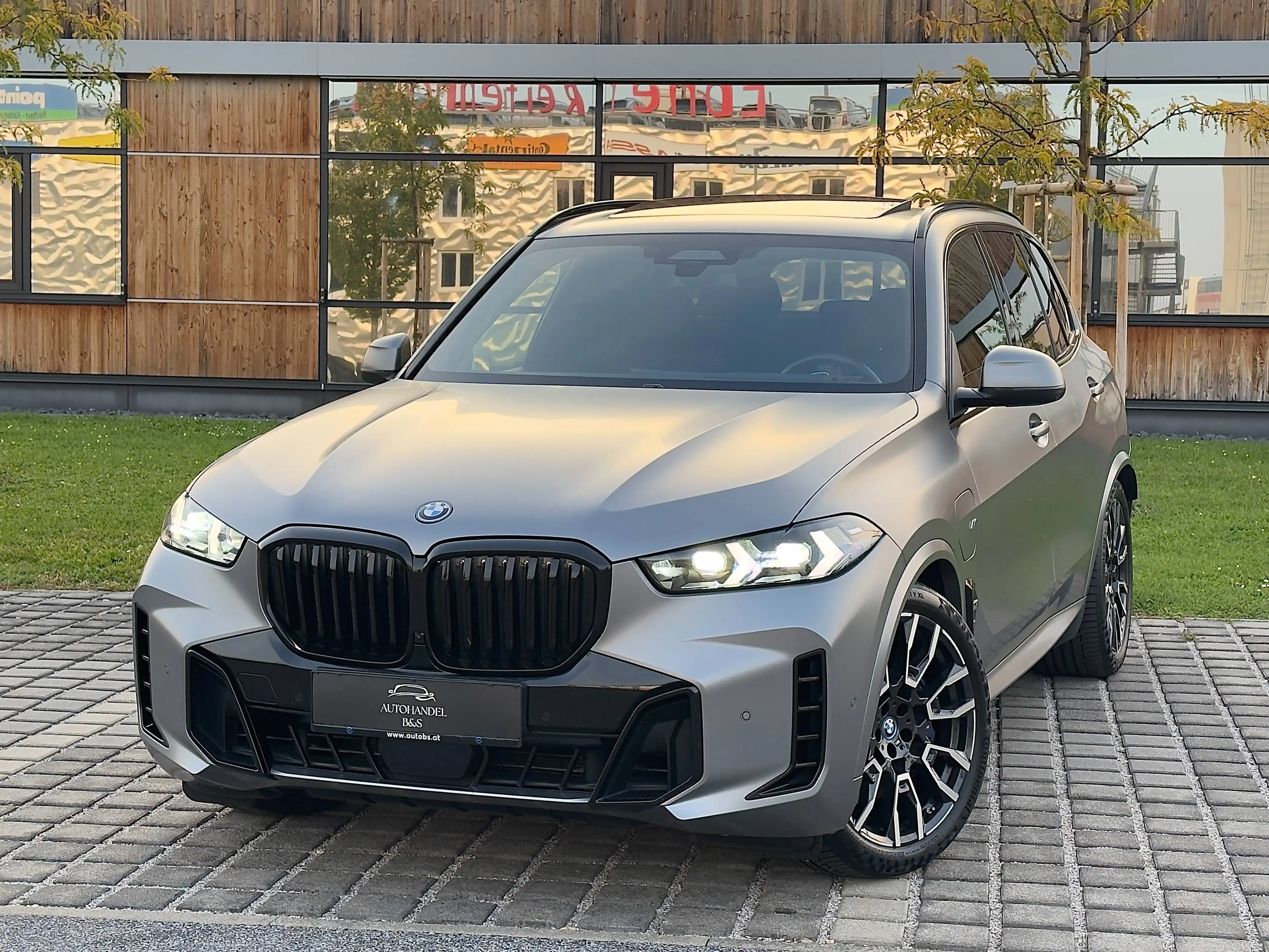 BMW X5 X5 xDrive50e *M-PAKET, PANO-SKY, B&W, FROZEN* — photo 3