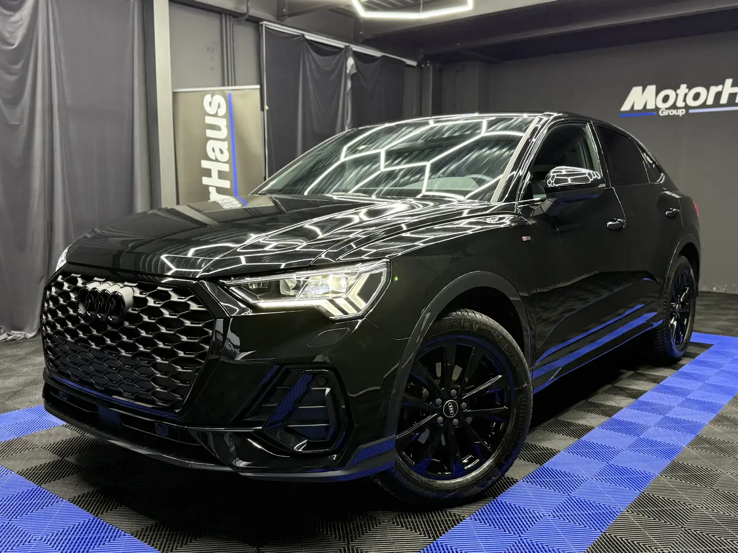 Audi Q3 Sportback 35 1.5 tfsi sline Identity Black stonic Nero - 2