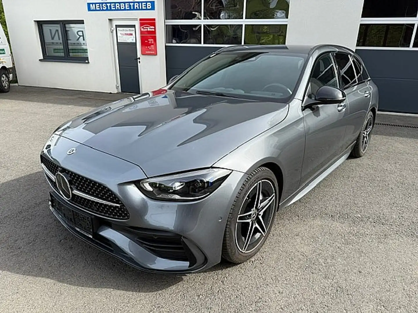 Mercedes-Benz C 220 d T 4Matic Aut. Grijs - 2