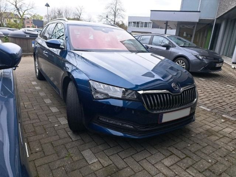 Skoda Superb Combi 1.5TSI DSG AHK/ACC/VIRTUAL/NAVI/LED — photo 3