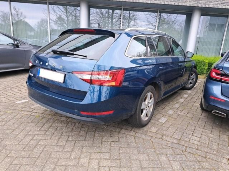 Skoda Superb Combi 1.5TSI DSG AHK/ACC/VIRTUAL/NAVI/LED — photo 4