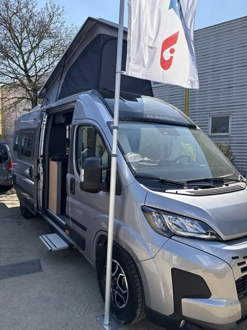 Adria Twin 640 SGX 60Y Jub. Aufstelldach Aufstelldach Silber - 1
