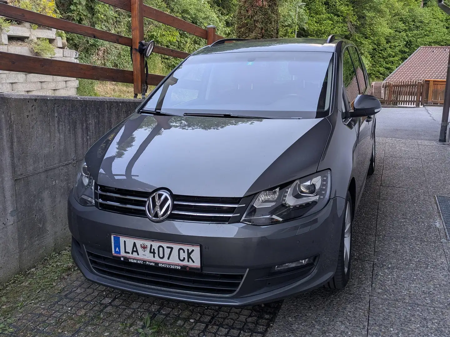 Volkswagen Sharan Sharan Comfortline BMT 2,0 TDI DPF Comfortline Grau - 2