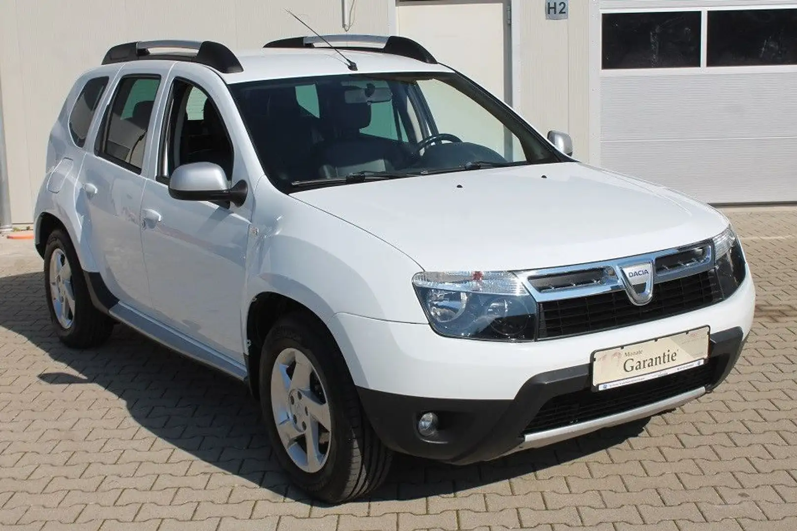 Dacia Duster Tüv neu,Allrad,Leder,Klima,AHK,Finanz. Blanco - 2