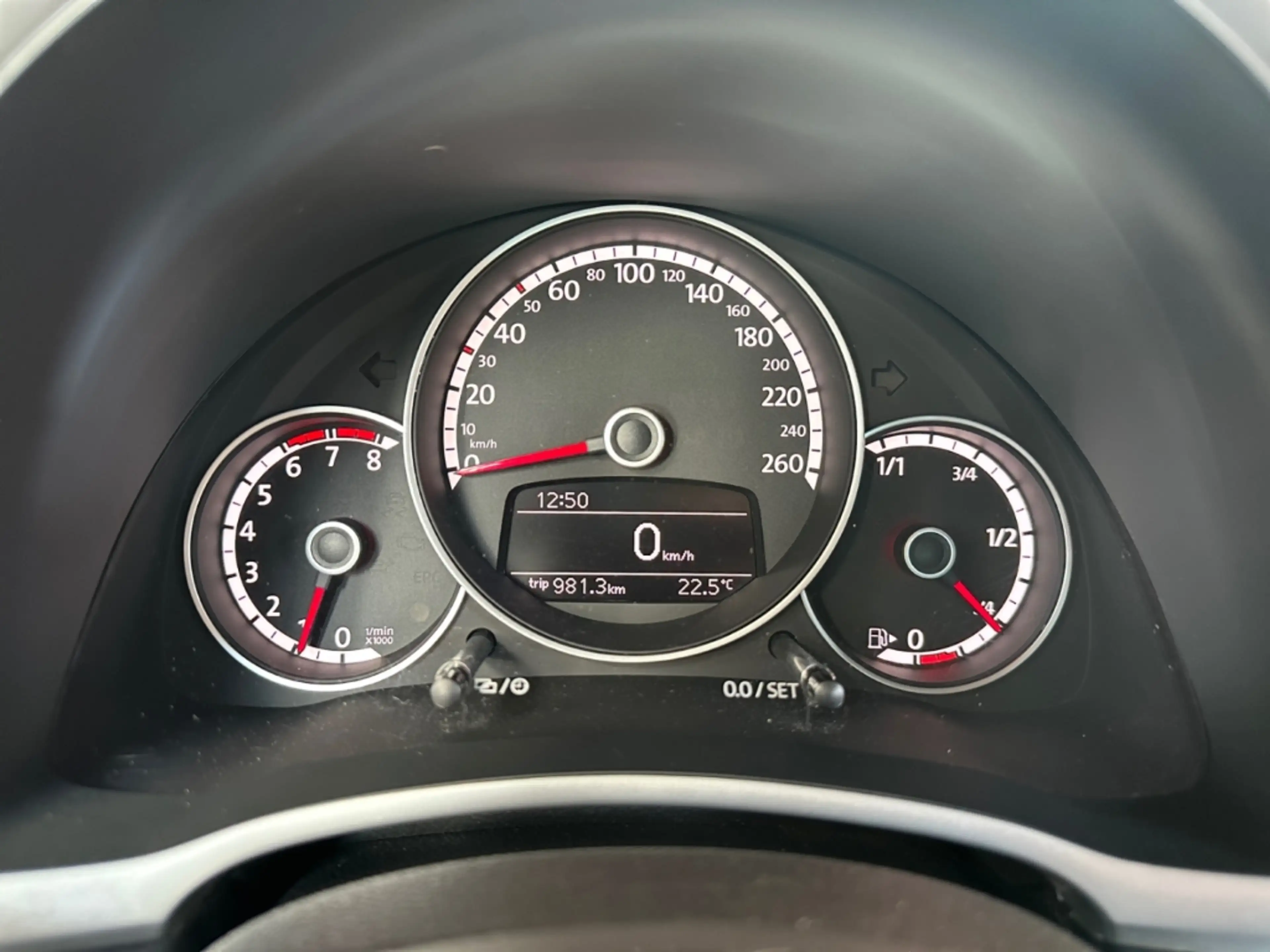 Volkswagen Beetle 1.2 TSI BMT Cup *SHZ*PDC*Tempo*LMF*Climatr* — photo 13