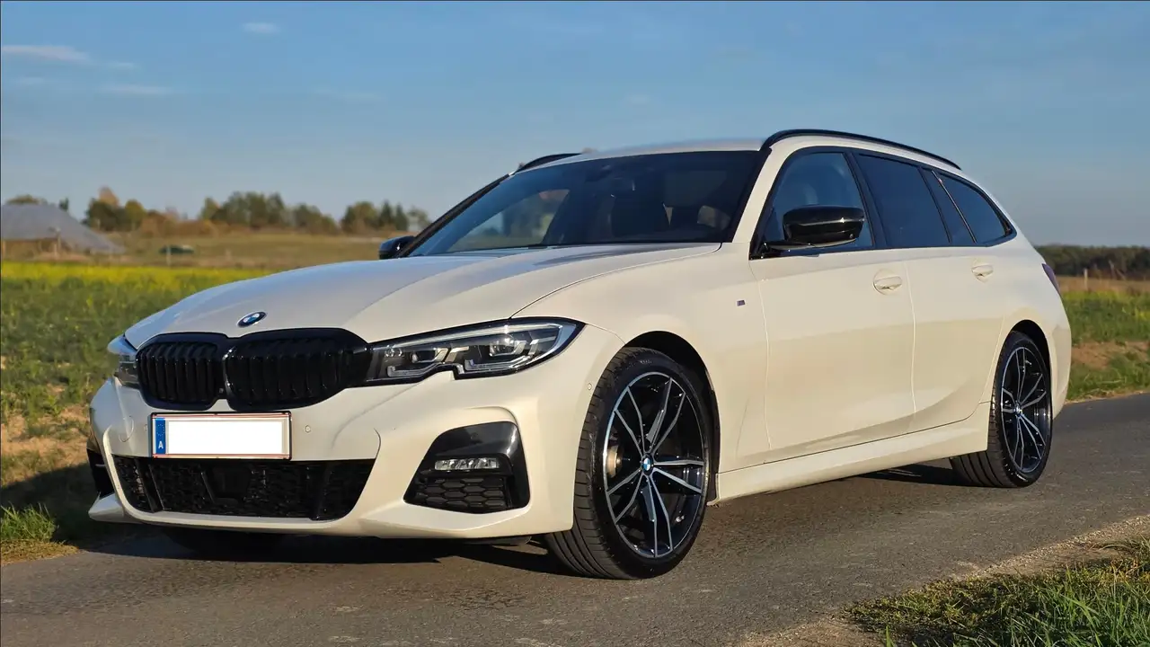 BMW 320