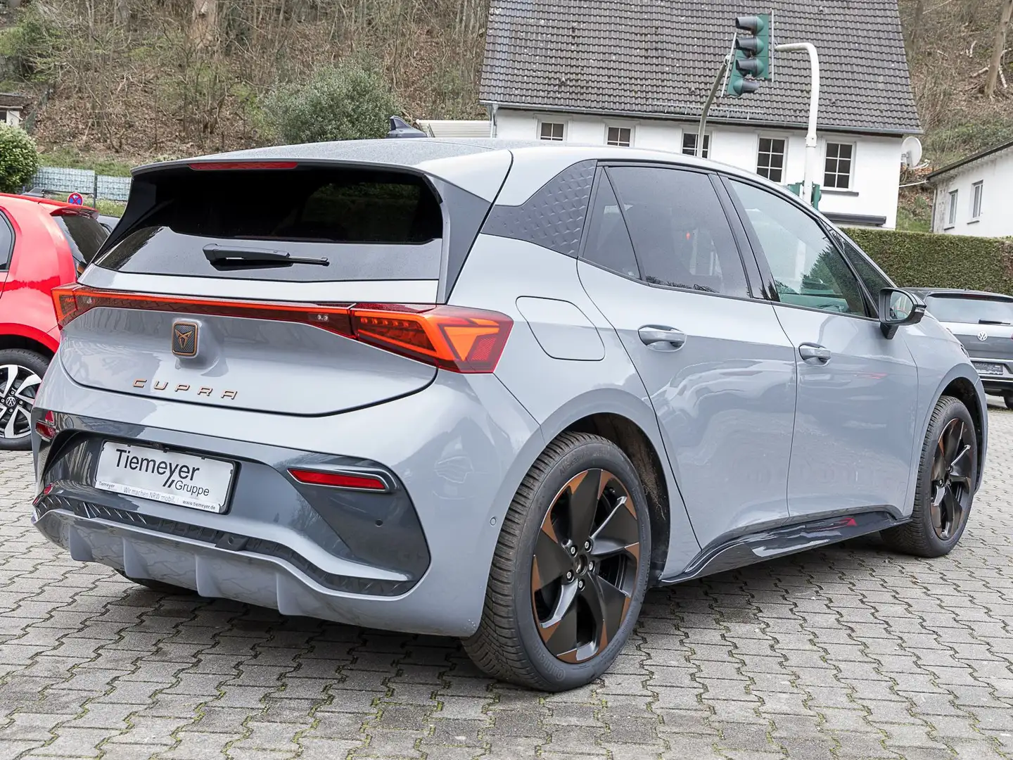 CUPRA Born 360 ALLWETTER LM19 PRIVACY SITZHZ Grau - 2