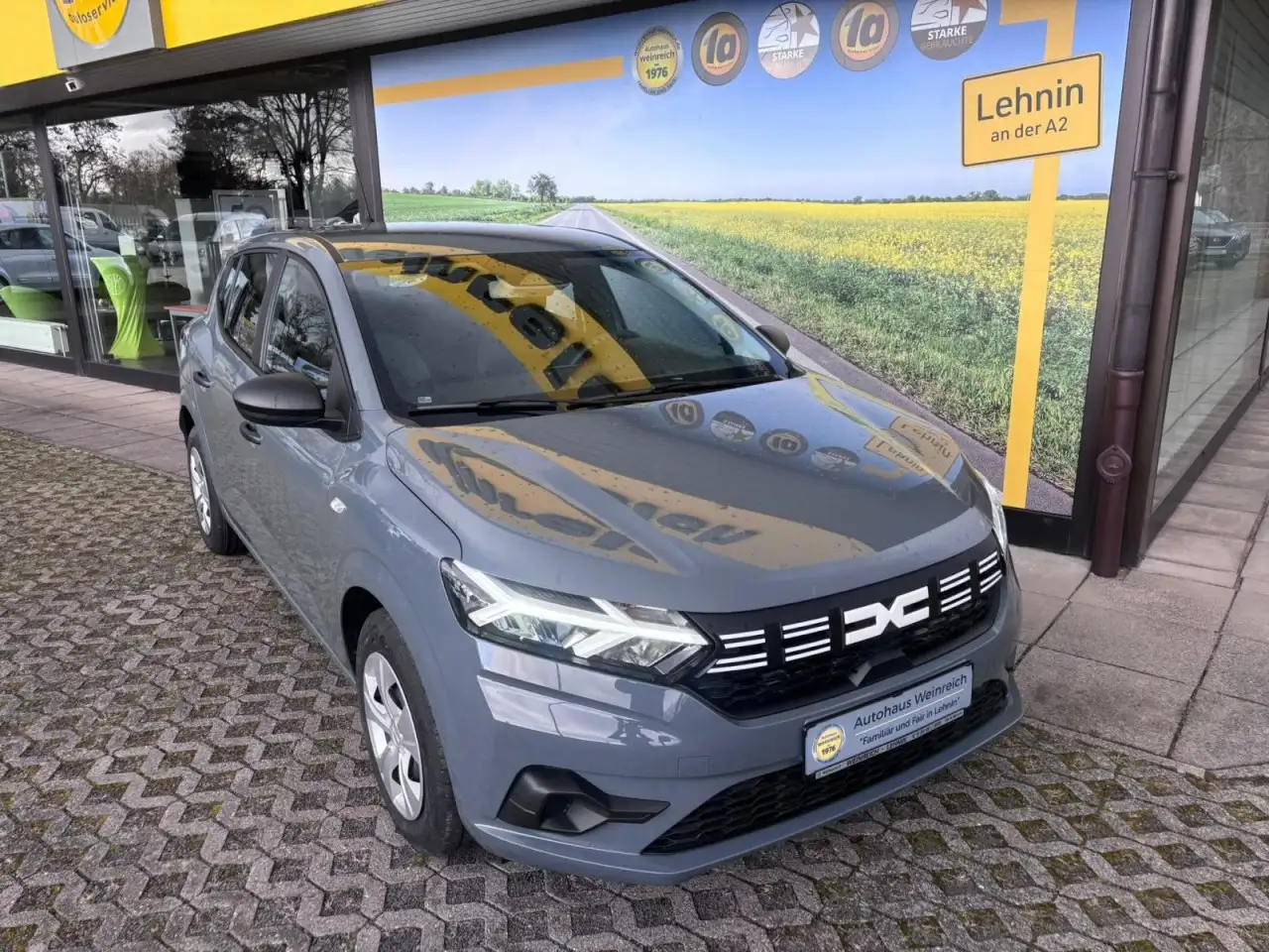 Dacia Sandero mit Klima, DAB & Bluetooth Klima Einparkhilfe 2