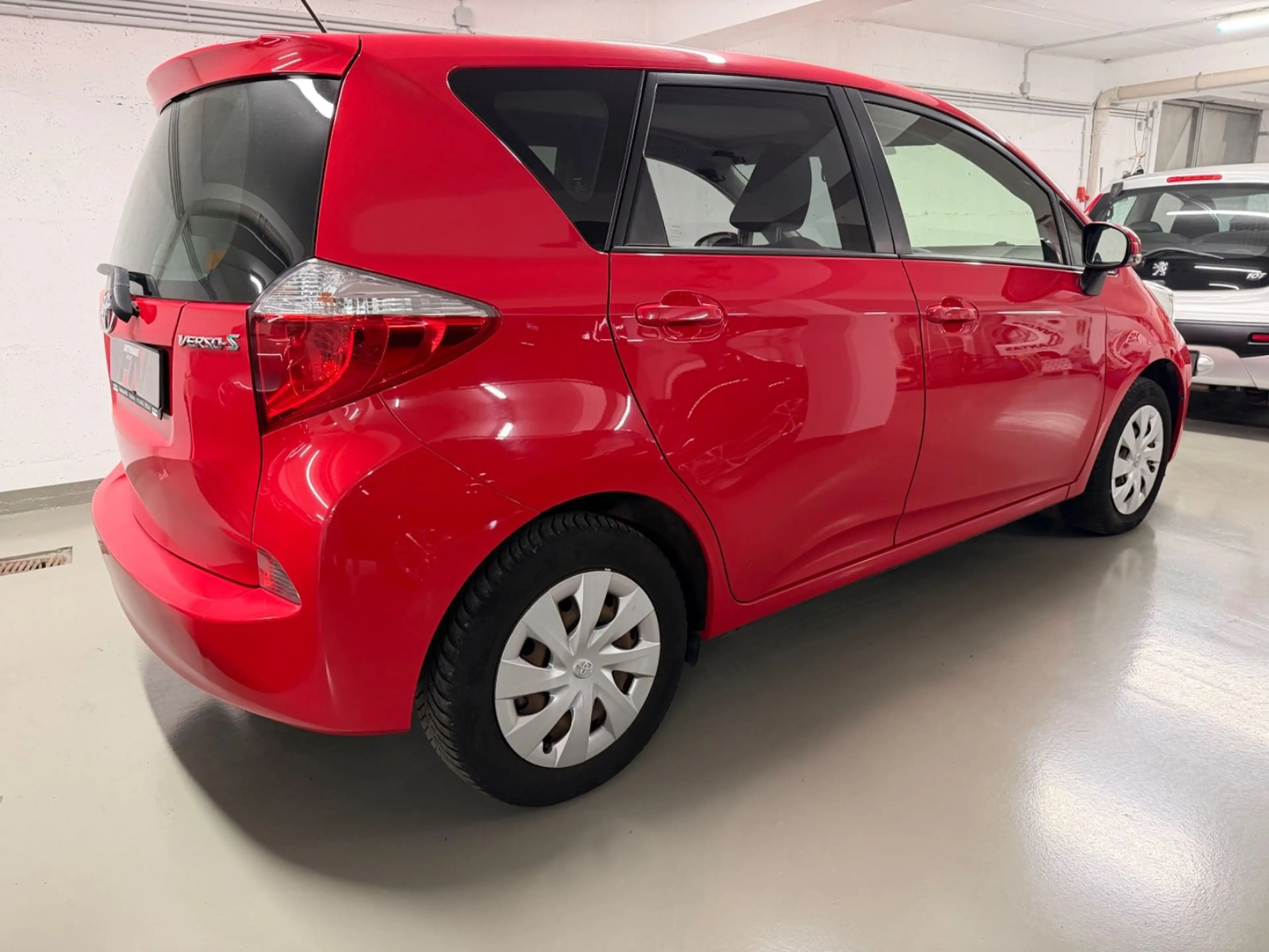 Toyota Verso-S 1.33 Verso-S Life / Pano / Kamera / Klima — photo 7