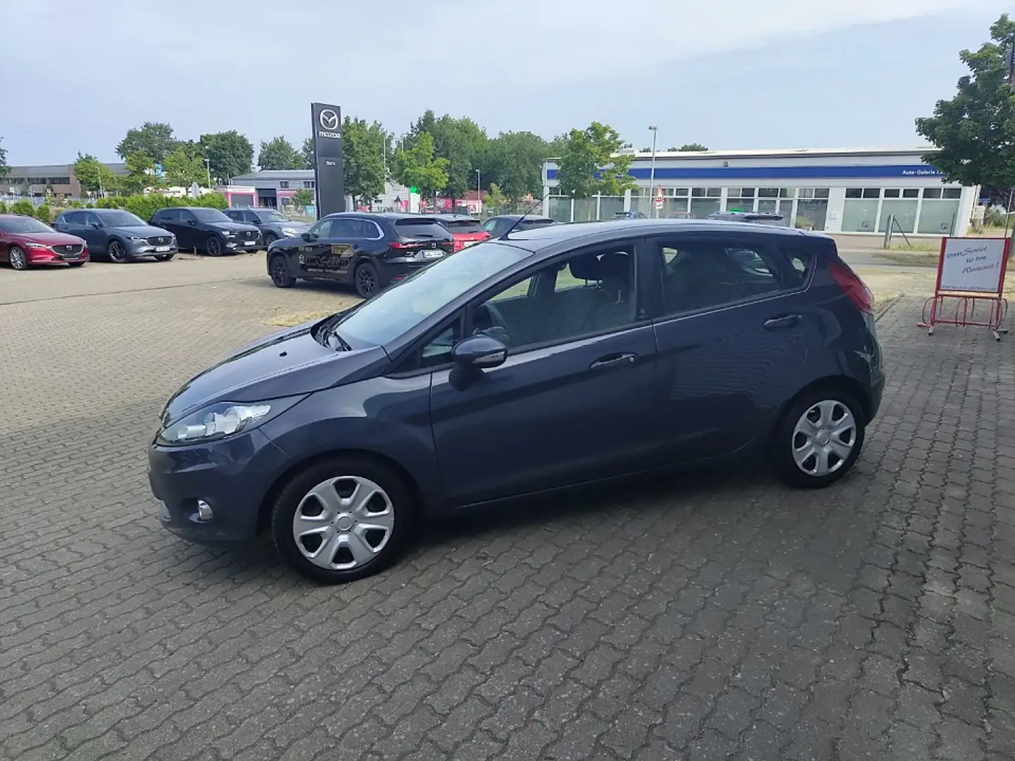 Ford Fiesta Champions Edition Grau - 2