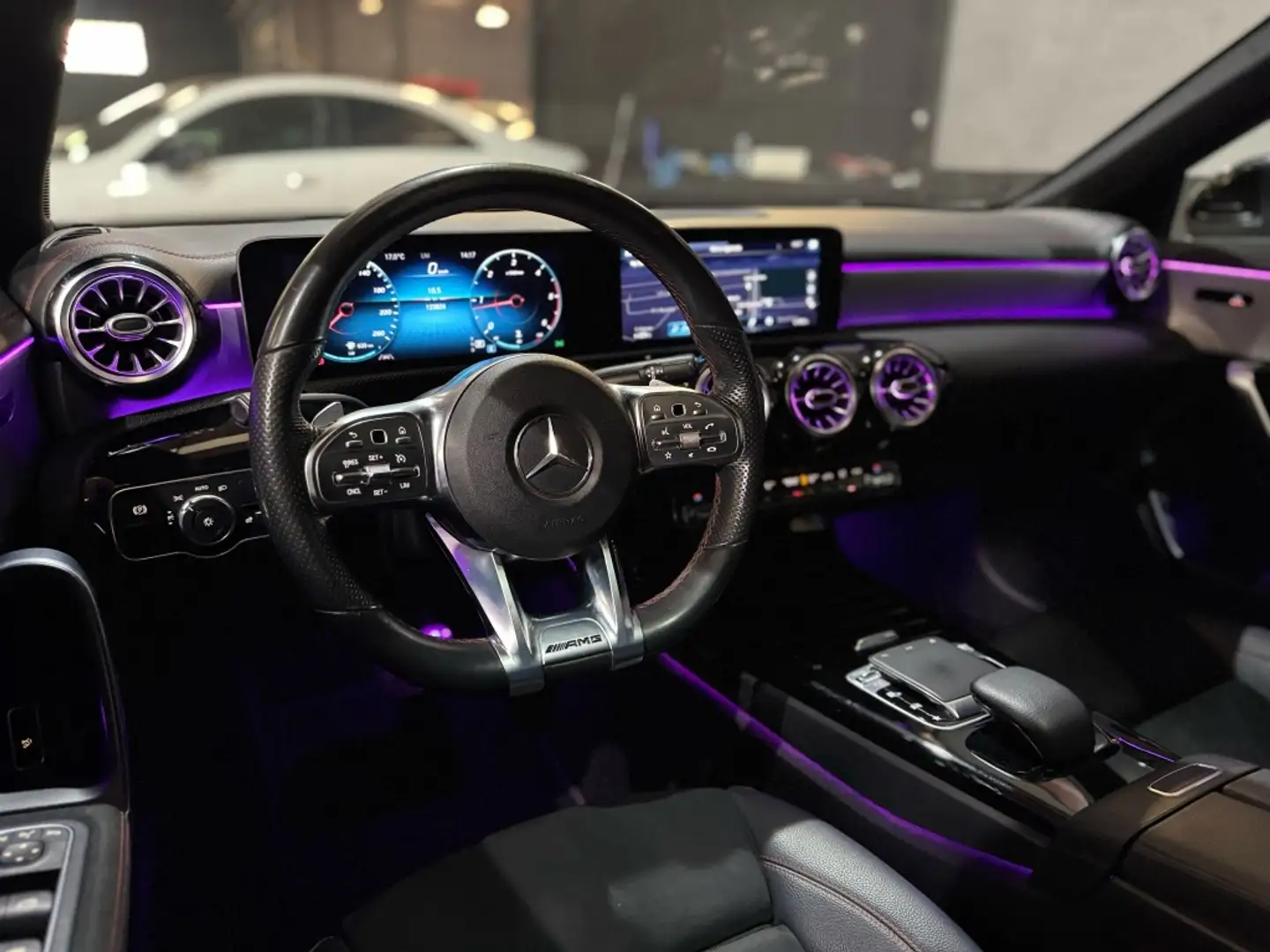 Mercedes-Benz CLA 200 200d Grijs - 2