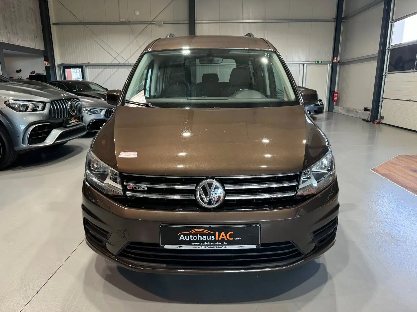 Volkswagen Caddy PKW Maxi Comfortline BMT 4Motion 7 Sitzer Marrone - 2
