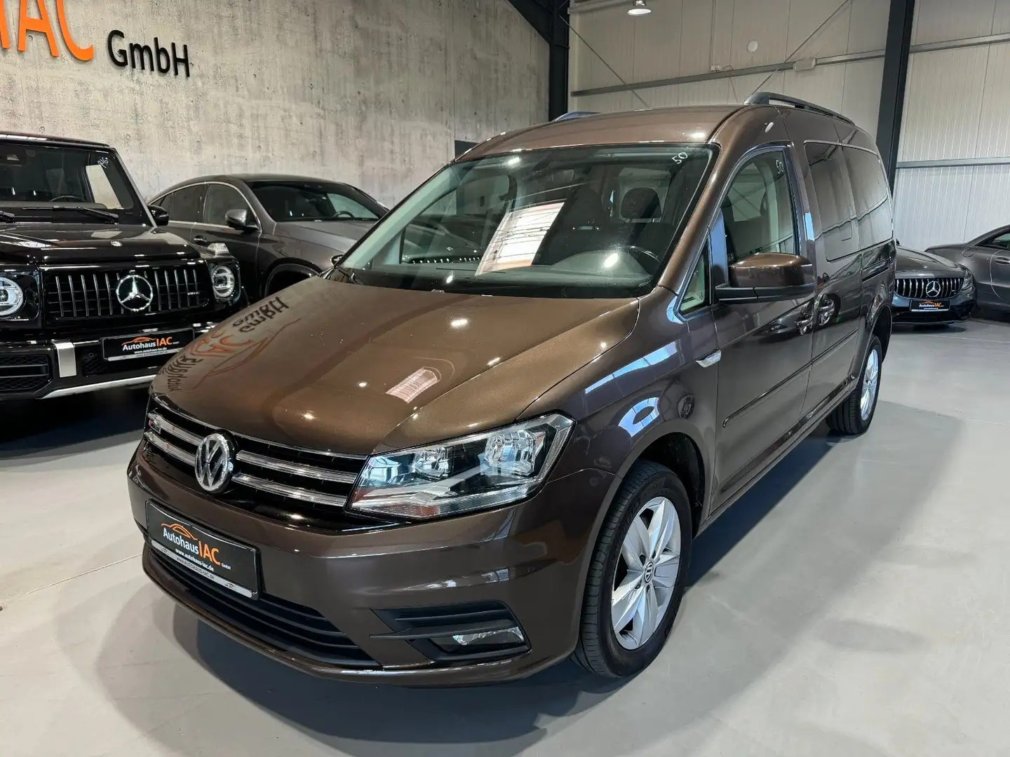 Volkswagen Caddy PKW Maxi Comfortline BMT 4Motion 7 Sitzer Marrone - 1