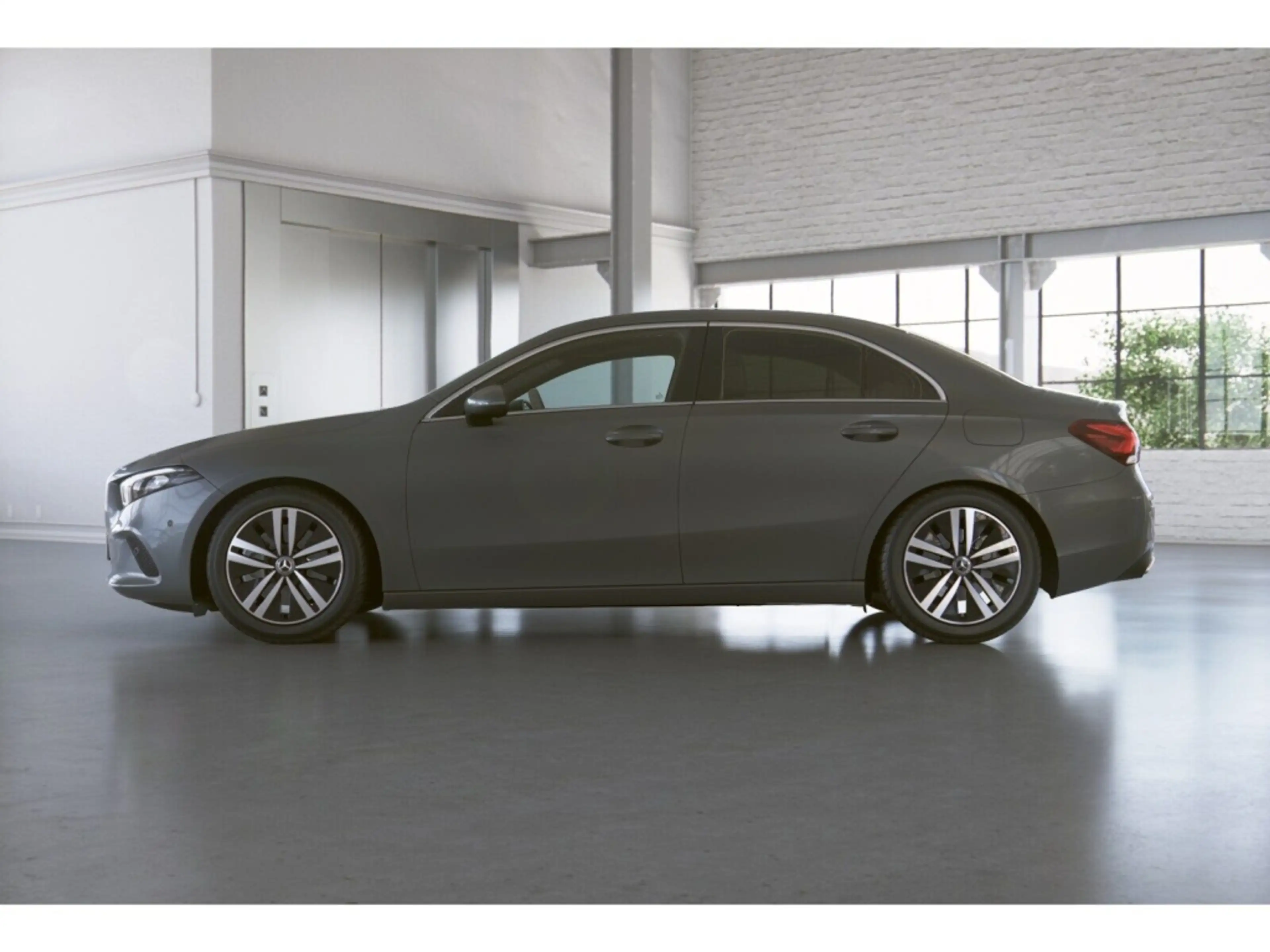Mercedes-Benz A 250 4MATIC Limousine Pano+Progressive+Distr — photo 4