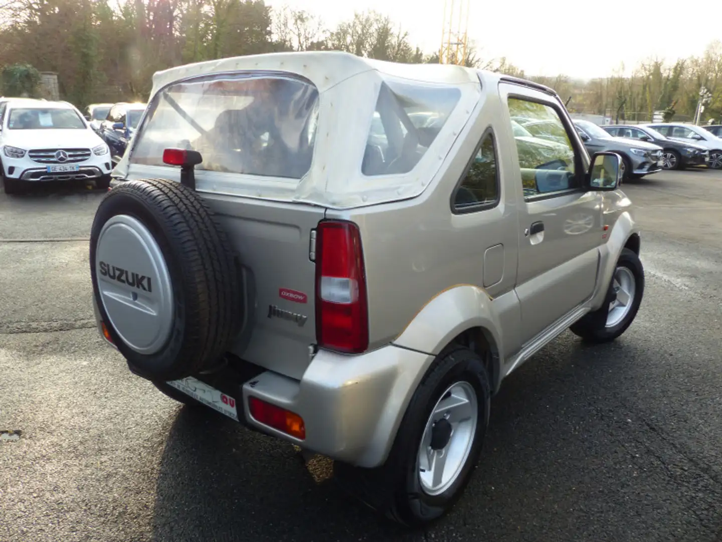 Suzuki Jimny 1.3 OXBOW Gris - 2