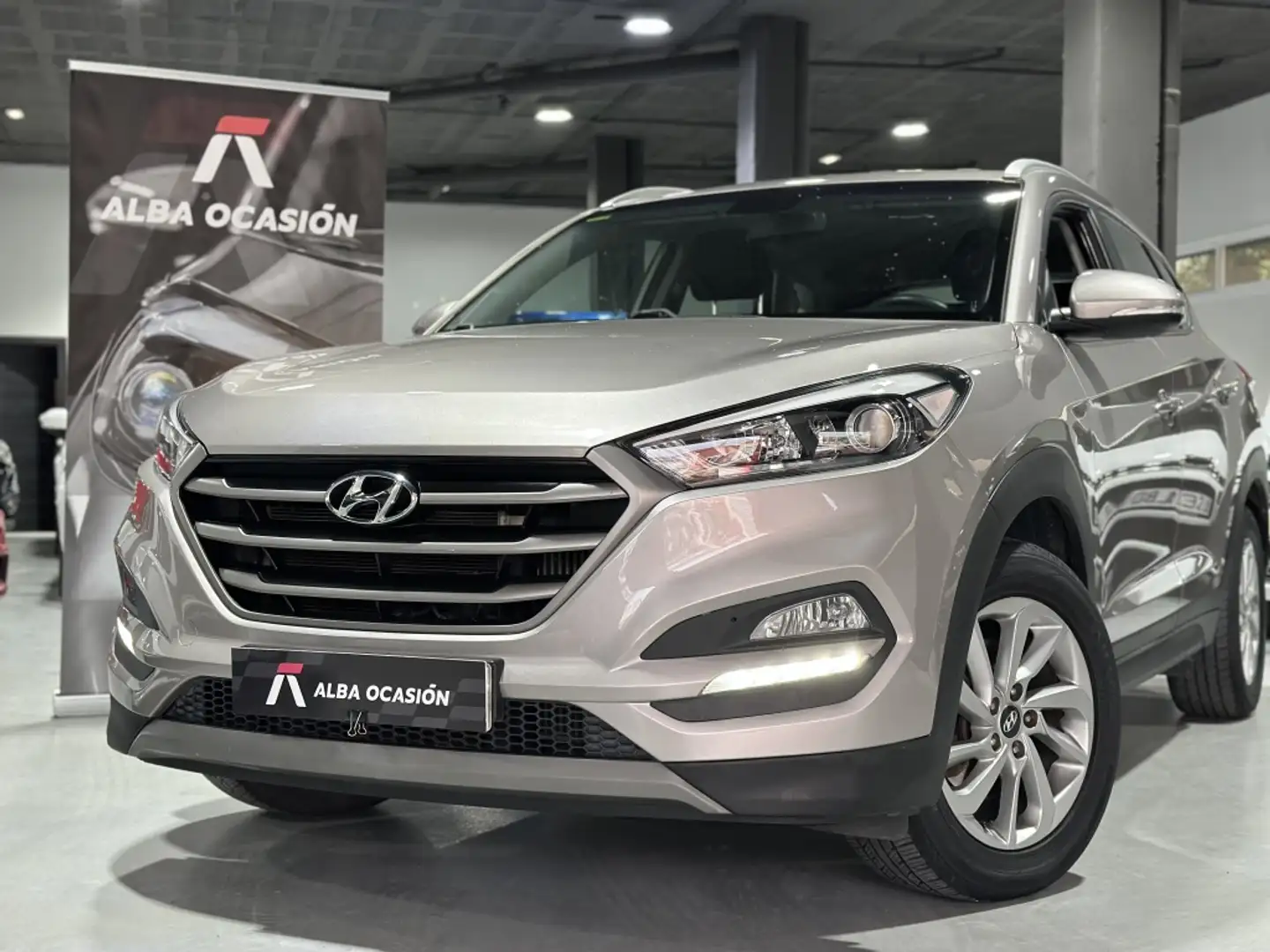 Hyundai TUCSON 1.7CRDI BD Klass 4x2 Beige - 2