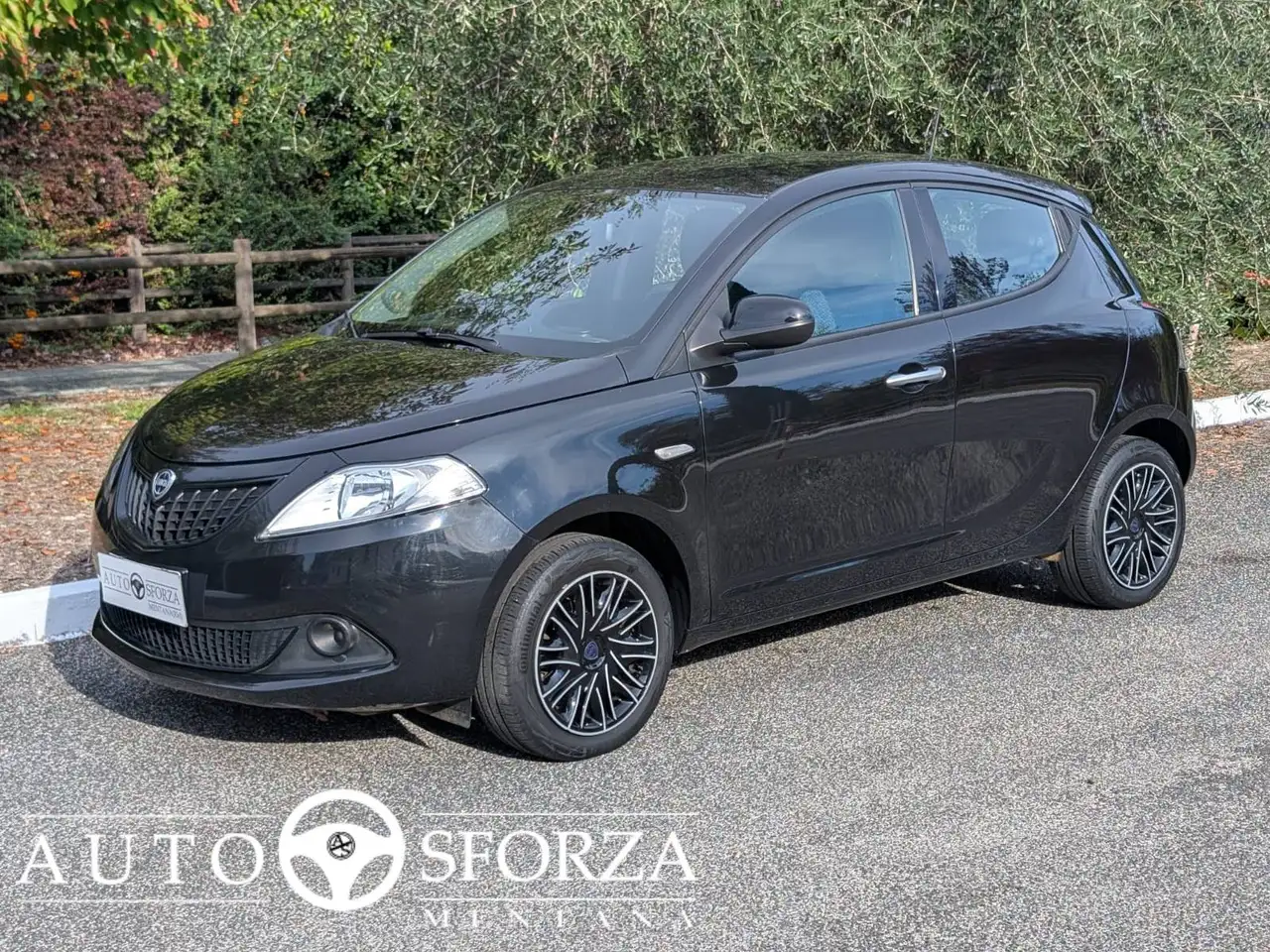 Lancia Ypsilon