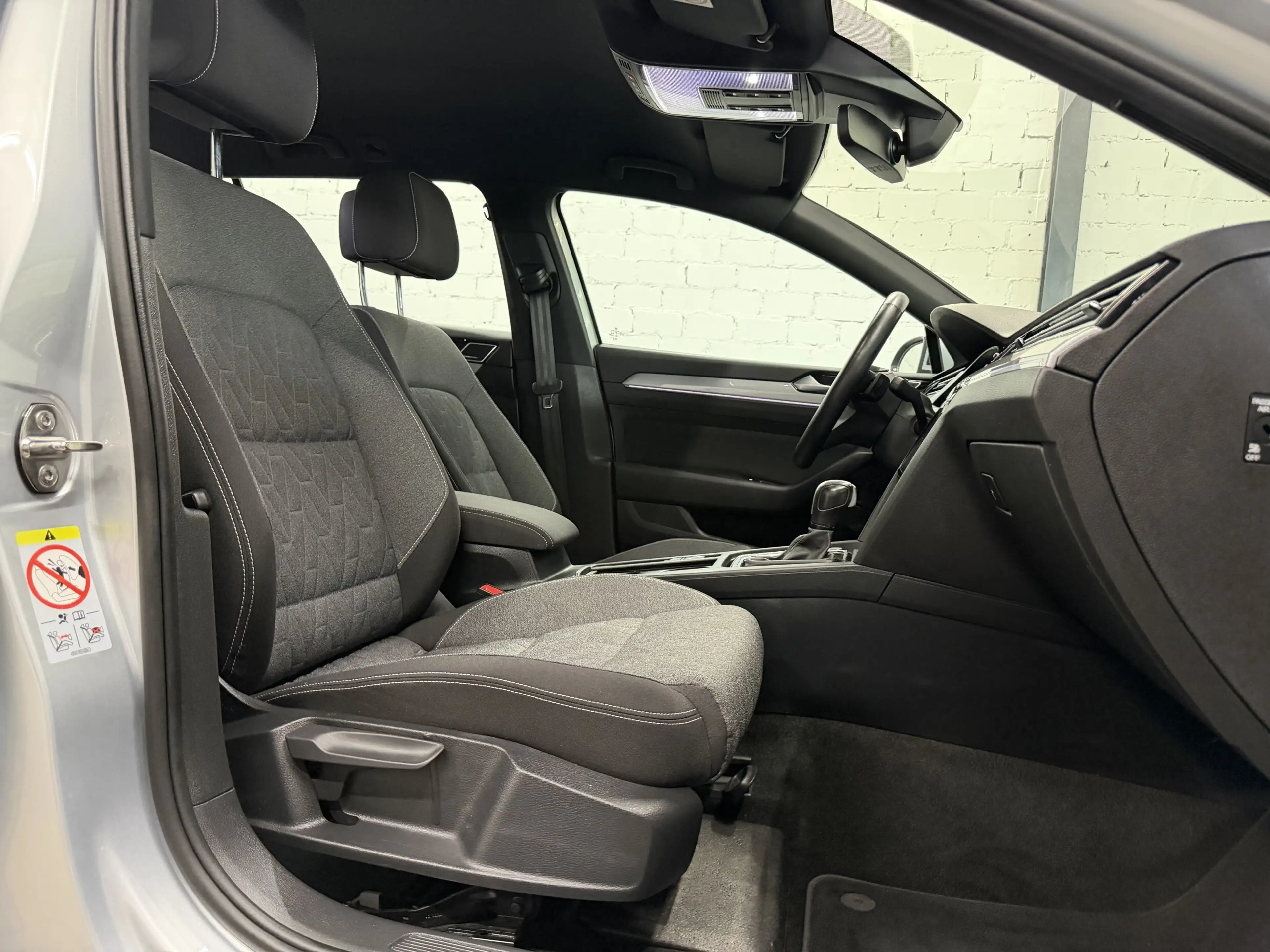 Volkswagen Passat Variant 2.0 TDI SCR DSG Business | ACC — photo 8
