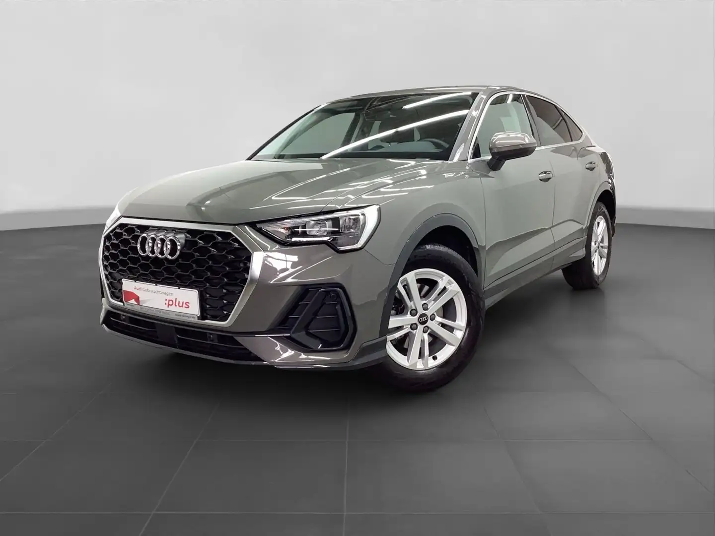 Audi Q3 35 TFSI LM17 KAMERA SPORTSITZE SITZ Gris - 2