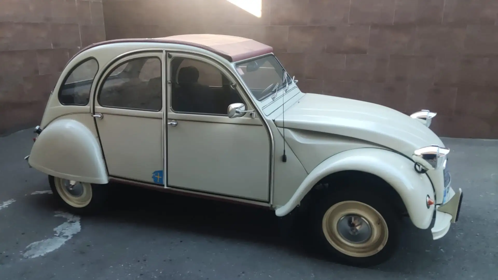 Citroen 2CV Beżowy - 1